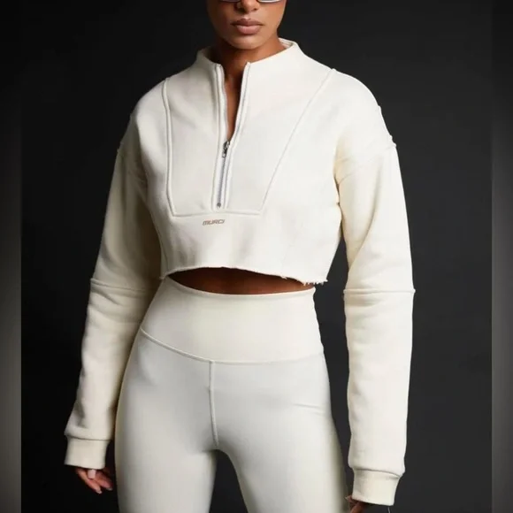 Cream Cropped Zip-Up Sweatshirt <<<<60>>>> - Picture 1 of 7